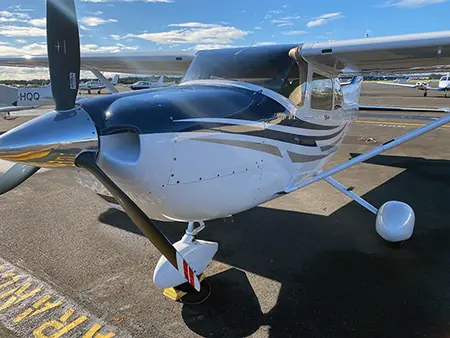 VH-DKC image 3