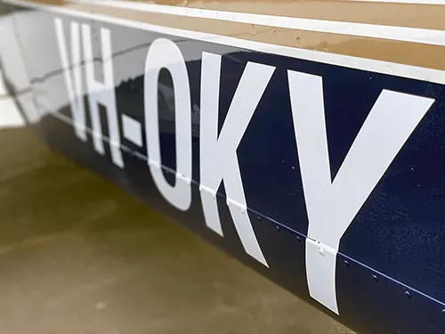 VH-OKY registration marking