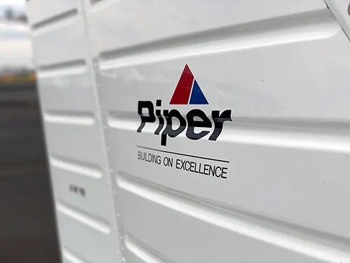 Piper tail logo on VH-OKY